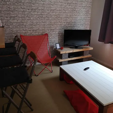 A Meme Avec Terrasse Et Parking Aise Namur
